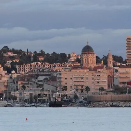 Le Mas Volay Boulouris 度假居 *
